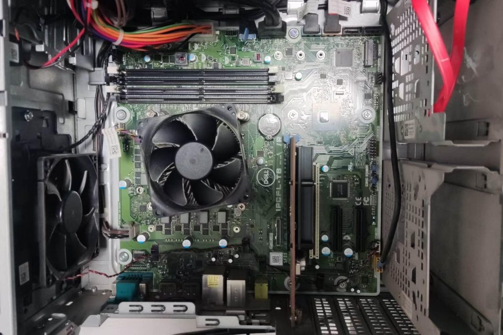 Dell T130 服务器内存 16G 升级 64G 现场运维实施