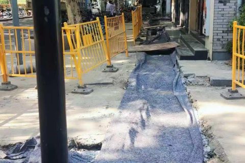 宁大云创项目地下预埋监控线缆更换施工，监控线路故障排查与线缆修复现场